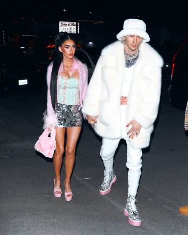Megan Fox and Machine Gun Kelly arrive to dinner in a themed look to have dinner with friends at Catch Steak LA,Pictured: Megan Fox,Machine Gun KellyRef: SPL5510951 201222 NON-EXCLUSIVEPicture by: TWIST / SplashNews.comSplash News and PicturesUSA: +1 310-525-5808London: +44 (0)20 8126 1009Berlin: +49 175 3764 166photodesk@splashnews.comWorld Rights