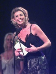 Faith Hill accepts her award at the TNN Music City News Awards Show in Nashville, Tenn., on
COUNTRY AWARDS, NASHVILLE, USA