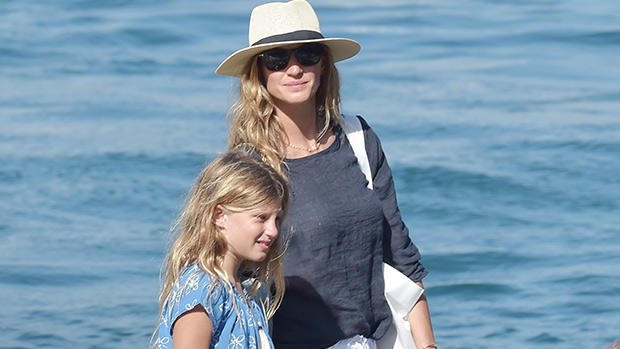 Gisele Bündchen spotted with her daughter in New York amid rumored