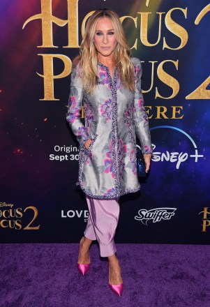 Sarah Jessica Parker 'Hocus Pocus 2' movie premiere, New York, USA - 27 Sep 2022 wearing Giorgio Armani Prive same outfit as runway model *13051214ay
