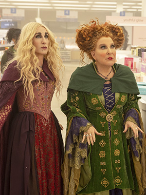 Hocus Pocus 2 director open to bringing Sanderson sisters back for another  sequel, Movie News