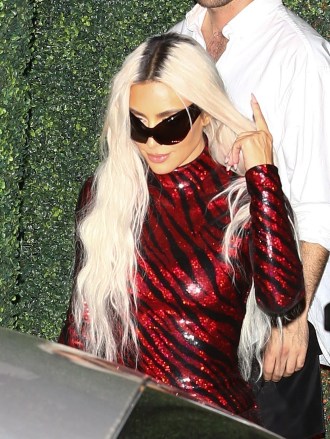Bel Air, CA - *EXCLUSIVE* - Kim Kardashian and Khloe Kardashian are seen leaving Beyonce's 41st birthday party held at a private mansion in Los Angeles.  Photo: Kim Kardashian, Khloe Kardashian BACKGRID USA September 10, 2022 USA: +1 310 798 9111 / usasales@backgrid.com UK: +44 208 344 2007 / uksales 2007 / uksales.  publication*
