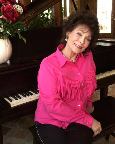 LORETTA LYNN Country music legend Loretta Lynn, 66, pictured at her home in Hurricane Mills, Tenn., gives a sobering look at life with and without her husband, Mooney Lynn, in her new book "Still Woman Enough
LORETTA LYNN, HURRICANE MILLS, USA