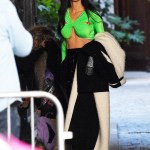 Machine Gun Kelly & Megan Fox step out for lunch in Central London. 02 Oct 2022 Pictured: Megan Fox. Photo credit: Raw Image LTD/MEGA TheMegaAgency.com +1 888 505 6342 (Mega Agency TagID: MEGA903472_001.jpg) [Photo via Mega Agency]