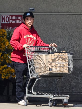 Los Feliz, CA  - *EXCLUSIVE*  - 19 year old Pax Jolie-Pitt is spotted leaving Gelson's in Los Feliz after stopping to pick up some essentials ahead of the weekend.Pictured: Pax Jolie-PittBACKGRID USA 3 MARCH 2023 USA: +1 310 798 9111 / usasales@backgrid.comUK: +44 208 344 2007 / uksales@backgrid.com*UK Clients - Pictures Containing ChildrenPlease Pixelate Face Prior To Publication*