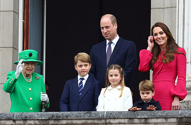 Queen Elizabeth II great grandchildren