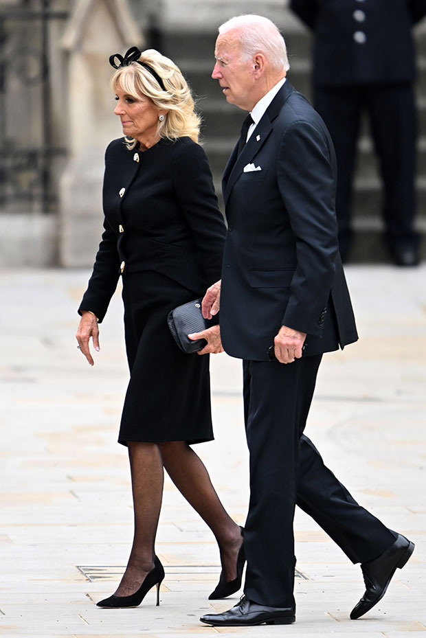 Başkan Biden, Kraliçe Elizabeth'in Cenazesine Dr. Jill Biden ile Katıldı – Hollywood Life