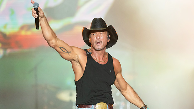 Tim McGraw Falls Backward Off Stage During Arizona Performance