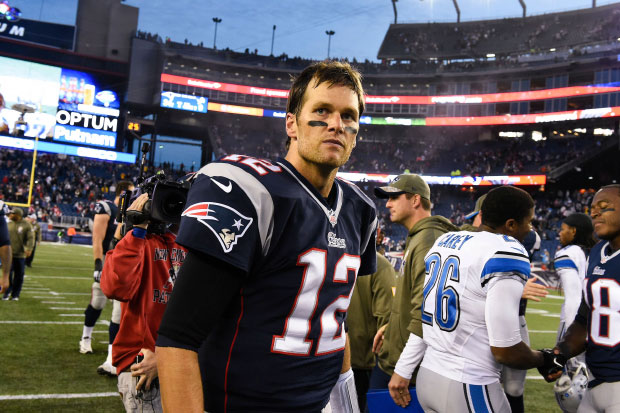 Tom Brady Apologizes for Outburst at Bucs vs. Saints Game