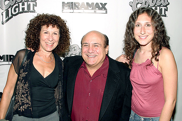 Danny Devito's Kids: Everything To Know About His 3 Children – Hollywood  Life