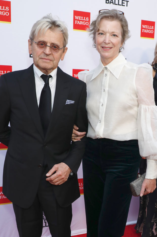 Mikhail Baryshnikov s Wife Everything To Know About Lisa Rinehart  