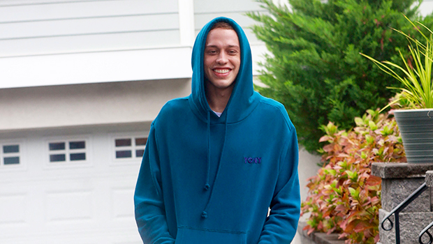 Pete Davidson Looks Wild in Hot Pink Sweatpants & UGG Boots On Set Of ‘Bupkis’: Photos
