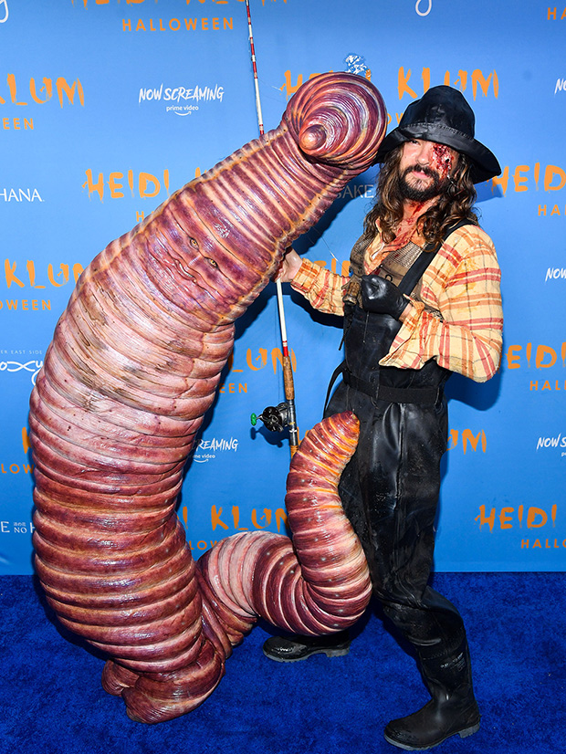 Heidi Klum s Worm Halloween Costume 2022 Photos Of The Slimy Look