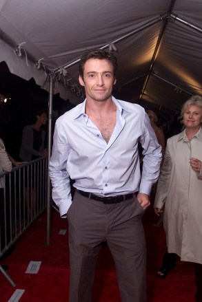 Hugh JackmanCocktail reception held on the set of "The West Wing" as Producers and cast of 'The West Wing' welcome Washington D.C. to Los AngelesJuly 31, 2000 -New York, NYHugh Jackman .Touchstone Pictures/Jerry Bruckheimer Films' premiere of 'Coyote Ugly' at the Ziegfeld Theatre in New York City.Photo by Eric Charbonneau®Berliner Studio/BEImages