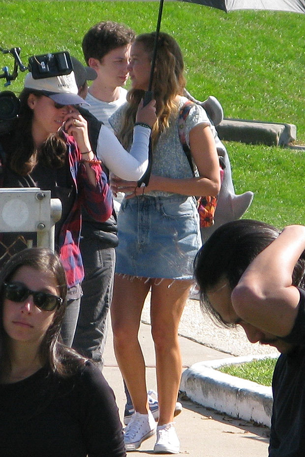 Jennifer Lawrence In Denim Mini Skirt On Set Of New Movie: Photos