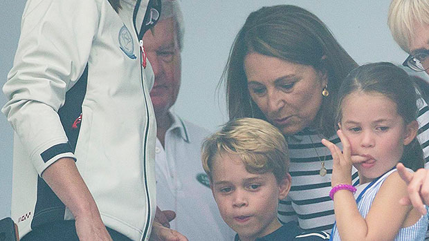 Kate Middletons Mutter Carole neckt die Enkelkinder George, Louis und Charlotte, die Kürbisse für Halloween schnitzen werden