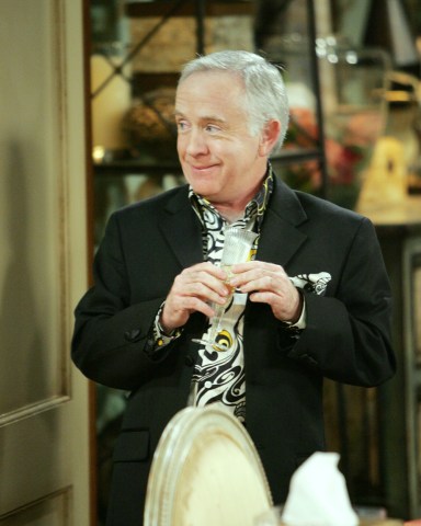 WILL & GRACE, Leslie Jordan, 'Bathroom Humor (Live Episode/West Coast Broadcast)', (Season 8, aired January 12, 2006), 1998-2006, photo: Chris Haston / © NBC / Courtesy: Everett Collection