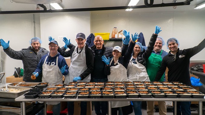 Chef Robert Irvine Participates in Wheels Up Day of Service in Philly on Giving Tuesday