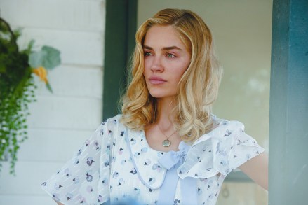 Michelle Randolph in the Paramount+ series 1923.  Photo Cr: Emerson Miller/Paramount+ © 2022 Viacom International Inc.  All rights reserved.