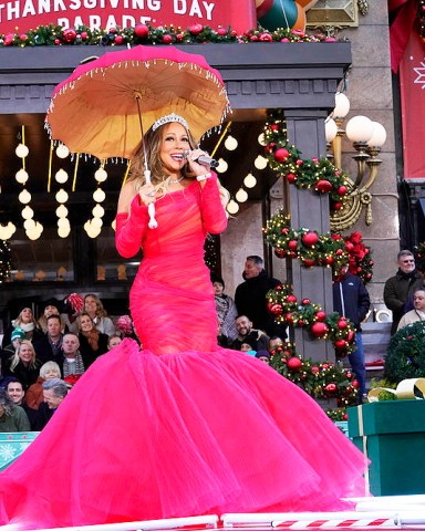MACY'S THANKSGIVING DAY PARADE -- "2022 Macy's Thanksgiving Day Parade" -- Pictured: Mariah Carey -- (Photo by: Cara Howe/NBC)