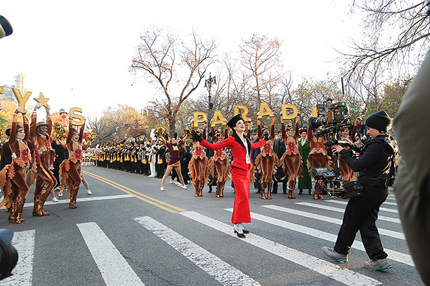 Lea Michele Stuns With Performance At Macy’s Thanksgiving Day Parade