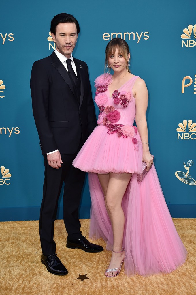 Kaley Cuoco & Tom Pelphrey on Emmys Red Carpet