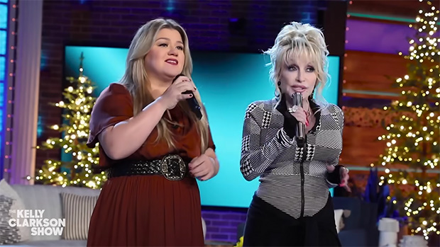 Kelly Clarkson & Dolly Parton Harmonize Impromptu Performance Of ‘I Will Always Love You’: Watch