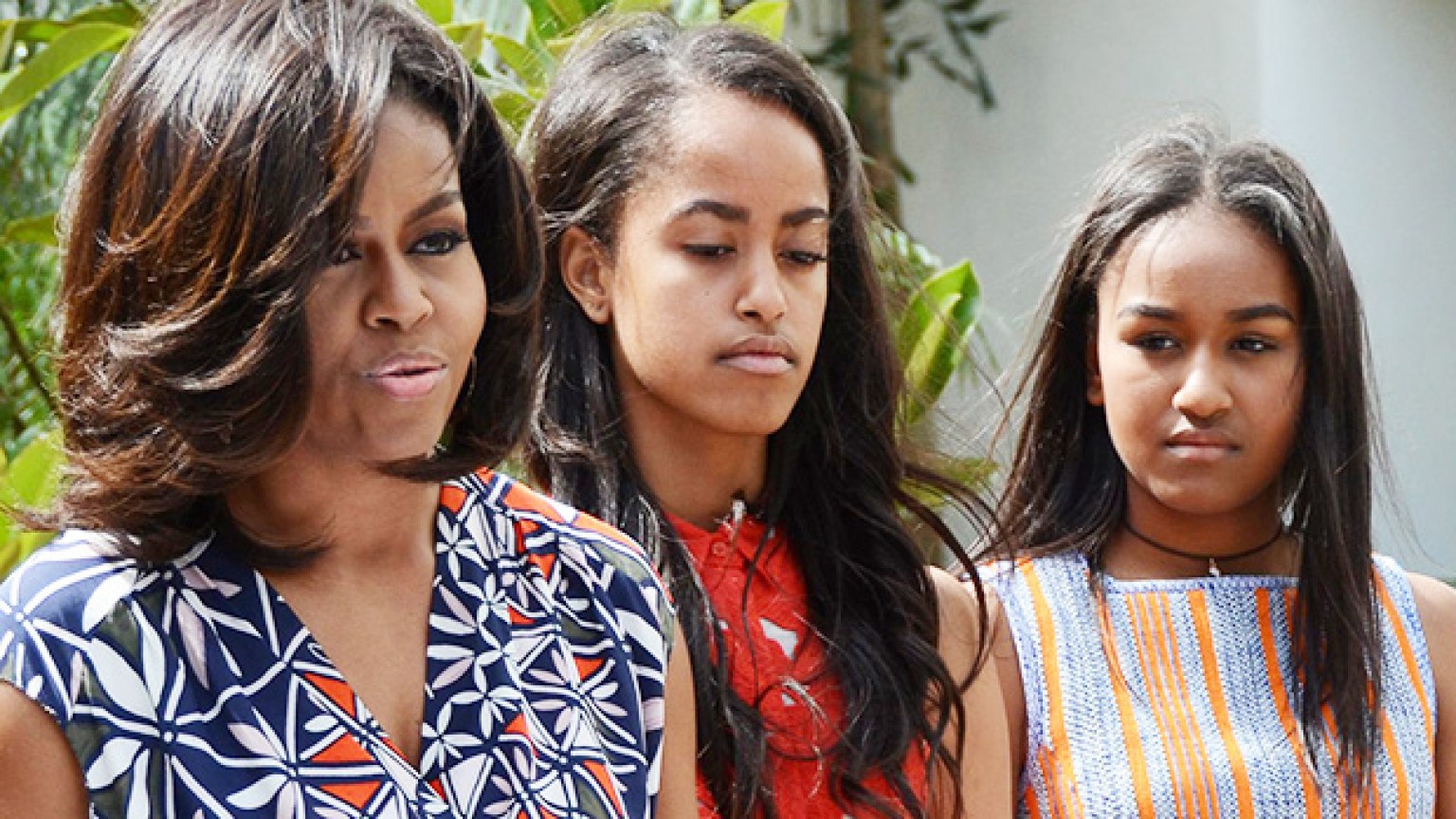 Michelle Obama Reveals Daughters Malia And Sasha Are ‘dating Around Hollywood Life