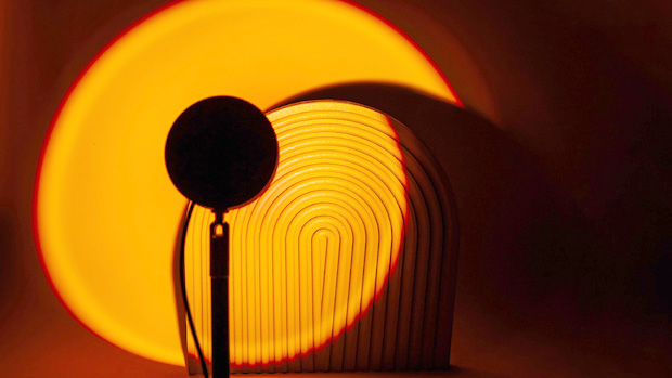 This Sunset lamp will impress even the pickiest teenager on your vacation list.