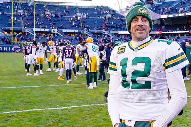 Look: Mallory Edens Sitting Next To Aaron Rodgers Tonight