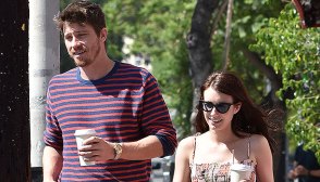 Garrett Hedlund and Emma Roberts