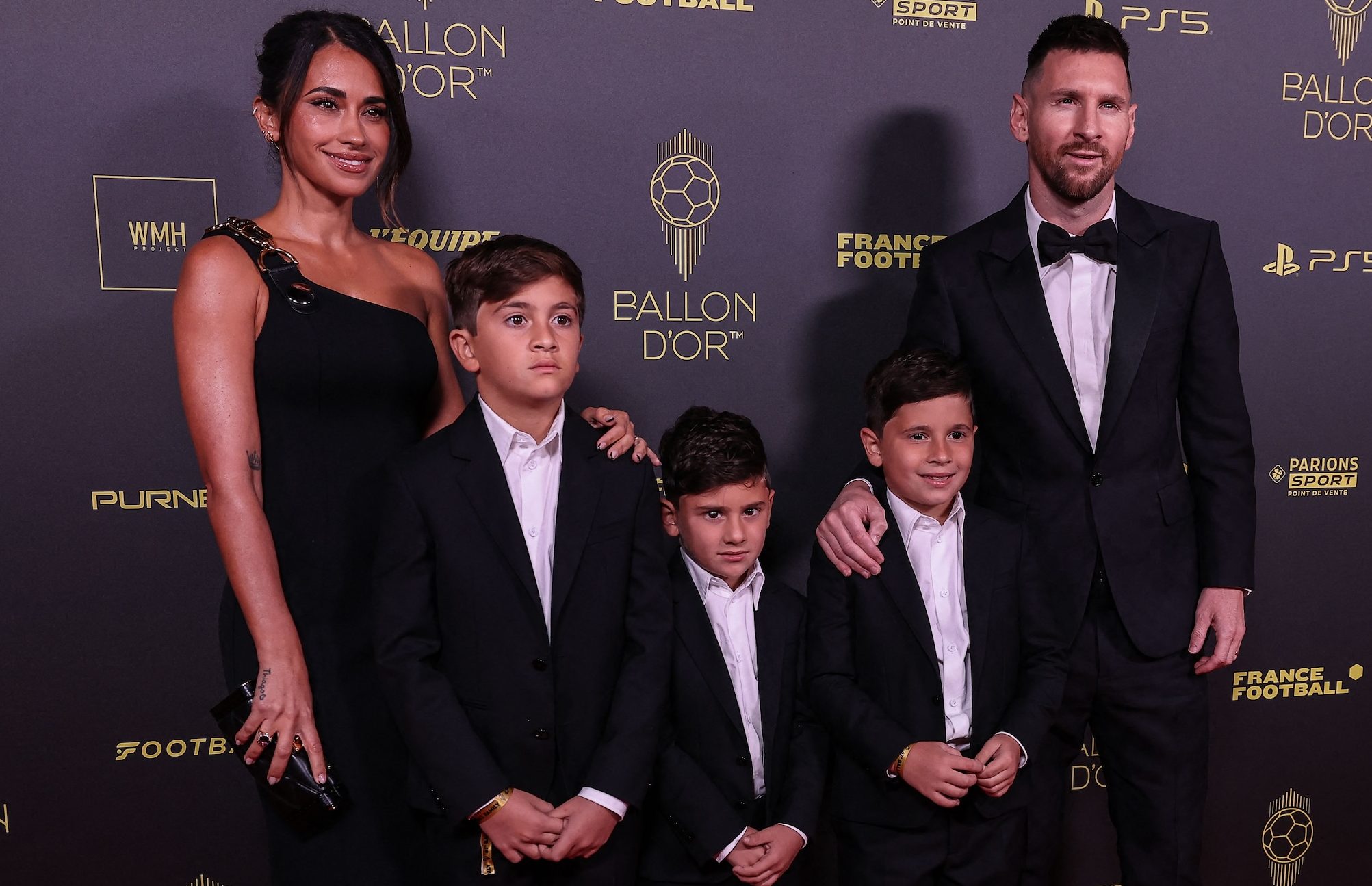 Lionel Messi & Family: Photos of the Footballer, His Wife & Kids