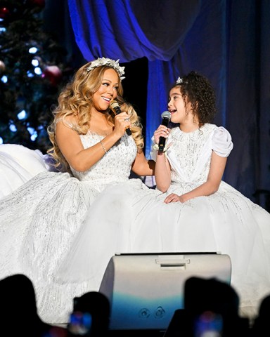 CBS presents MARIAH CAREY: MERRY CHRISTMAS TO ALL!, a new two-hour primetime concert special from the Queen of Christmas Mariah Carey, broadcasting Tuesday, Dec. 20 (8:00-10:00 PM, ET/PT) on the CBS Television Network, and available to stream live and on demand on Paramount+. Pictured (L-R): Mariah and Monroe Carey. Photo: James Devaney/CBS ©2022 CBS Broadcasting, Inc. All Rights Reserved.
