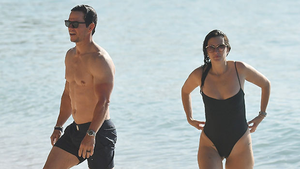 Mark Wahlberg Shows Off Buff Body During Barbados Makeout With Wife Rhea Durham