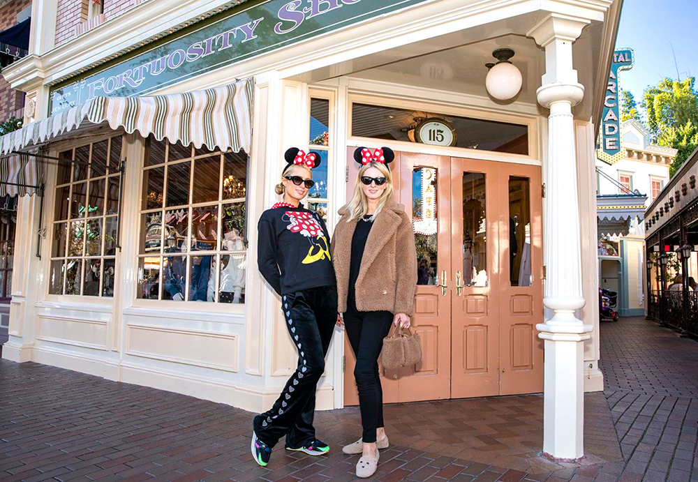 Paris and Nicky Hilton Vacation at Disneyland Resort During the Holidays, Anaheim, CA - 20 Dec 2022