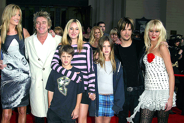 Rod Stewart poses alongside rarely-seen grandchildren for touching family  photo