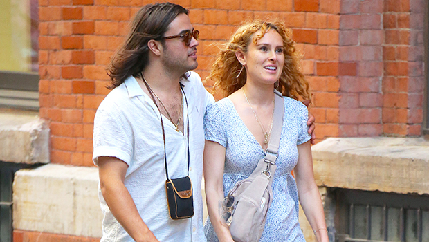 Rumer Willis Pregnant & Expecting 1st Child With BF Derek Richard