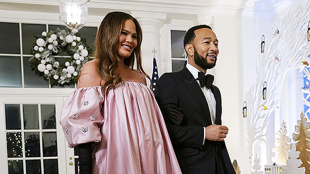 Pregnant Chrissy Teigen Rocks Pink Off The Shoulder Gown With John Legend At State Dinner