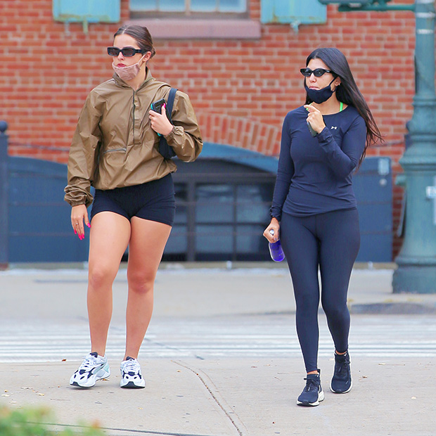 Kourtney Kardashian révèle sa routine d'entraînement de 9 minutes – Hollywood Life