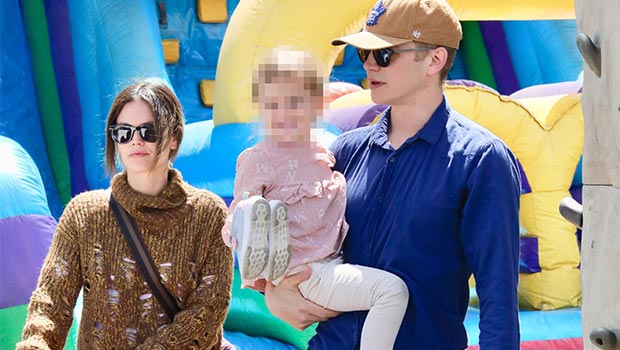 Rachel Bilson & Hayden Christensen Arrive With Daughter Briar, 8, In Canada For Christmas