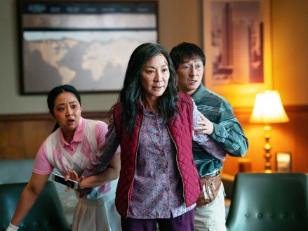 EVERYTHING EVERYWHERE ALL AT ONCE, from left: Stephanie Hsu, Michelle Yeoh, Ke Huy Quan, 2022. © A24 / Courtesy Everett Collection
