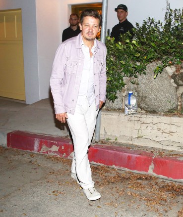 west hollywood, CA  - Actor Jeremy Renner brings a cheerful demeanor to Kate Beckinsale's 50th birthday celebration, joined by Casey Affleck, despite his ongoing recovery from a recent serious accident.Pictured: Jeremy Renner, Casey AffleckBACKGRID USA 30 JULY 2023 USA: +1 310 798 9111 / usasales@backgrid.comUK: +44 208 344 2007 / uksales@backgrid.com*UK Clients - Pictures Containing ChildrenPlease Pixelate Face Prior To Publication*