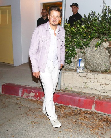 west hollywood, CA  - Actor Jeremy Renner brings a cheerful demeanor to Kate Beckinsale's 50th birthday celebration, joined by Casey Affleck, despite his ongoing recovery from a recent serious accident.

Pictured: Jeremy Renner, Casey Affleck

BACKGRID USA 30 JULY 2023 

USA: +1 310 798 9111 / usasales@backgrid.com

UK: +44 208 344 2007 / uksales@backgrid.com

*UK Clients - Pictures Containing Children
Please Pixelate Face Prior To Publication*