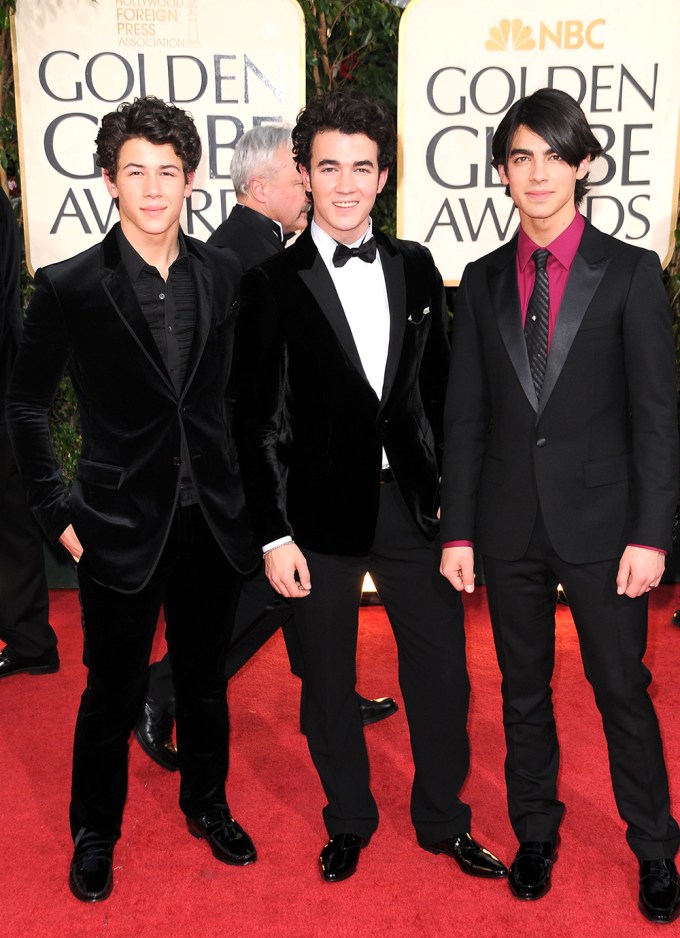 Jonas Brothers At The 2009 Golden Globes Arrivals