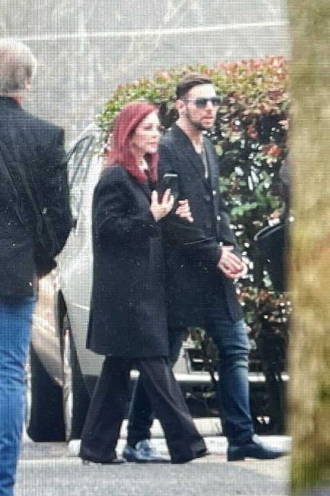 Lisa Marie Presley Funeral: Photos From Private Gathering & Memorial ...
