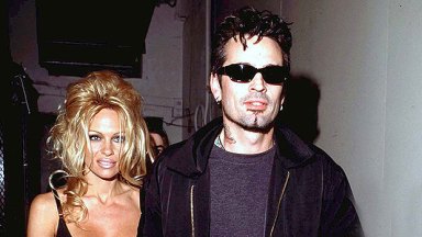 Pamela Anderson, Tommy Lee'nin David Chokachi Kiss'i Kıskandığını Söyledi - Hollywood Life