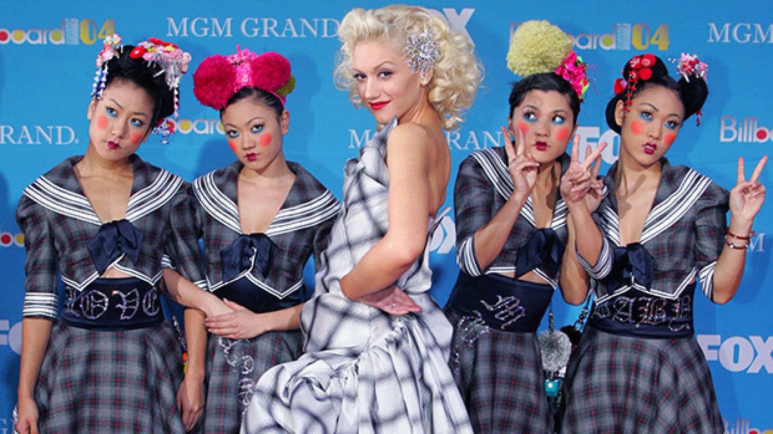 Gwen Stefani Says She’s ‘japanese’ When Defending Harajuku Girls Era Hollywood Life