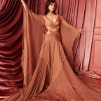Nominee Ana De Armas Looks Lovely in Louis Vuitton on Golden Globes 2023 Red  Carpet: Photo 4879816, 2023 Golden Globes, Ana de Armas, Golden Globes  Photos