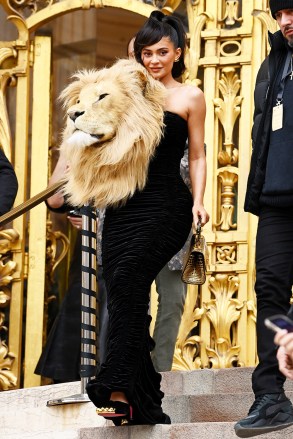 Kylie Jenner Schiaparelli Show Arrivals Haute Couture Fashion Week Paris France - January 23, 2023