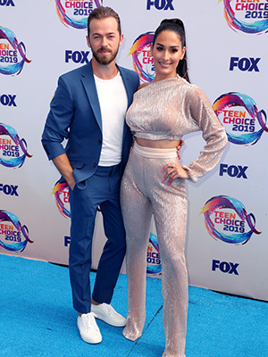 nikki bella artem chigvintsev